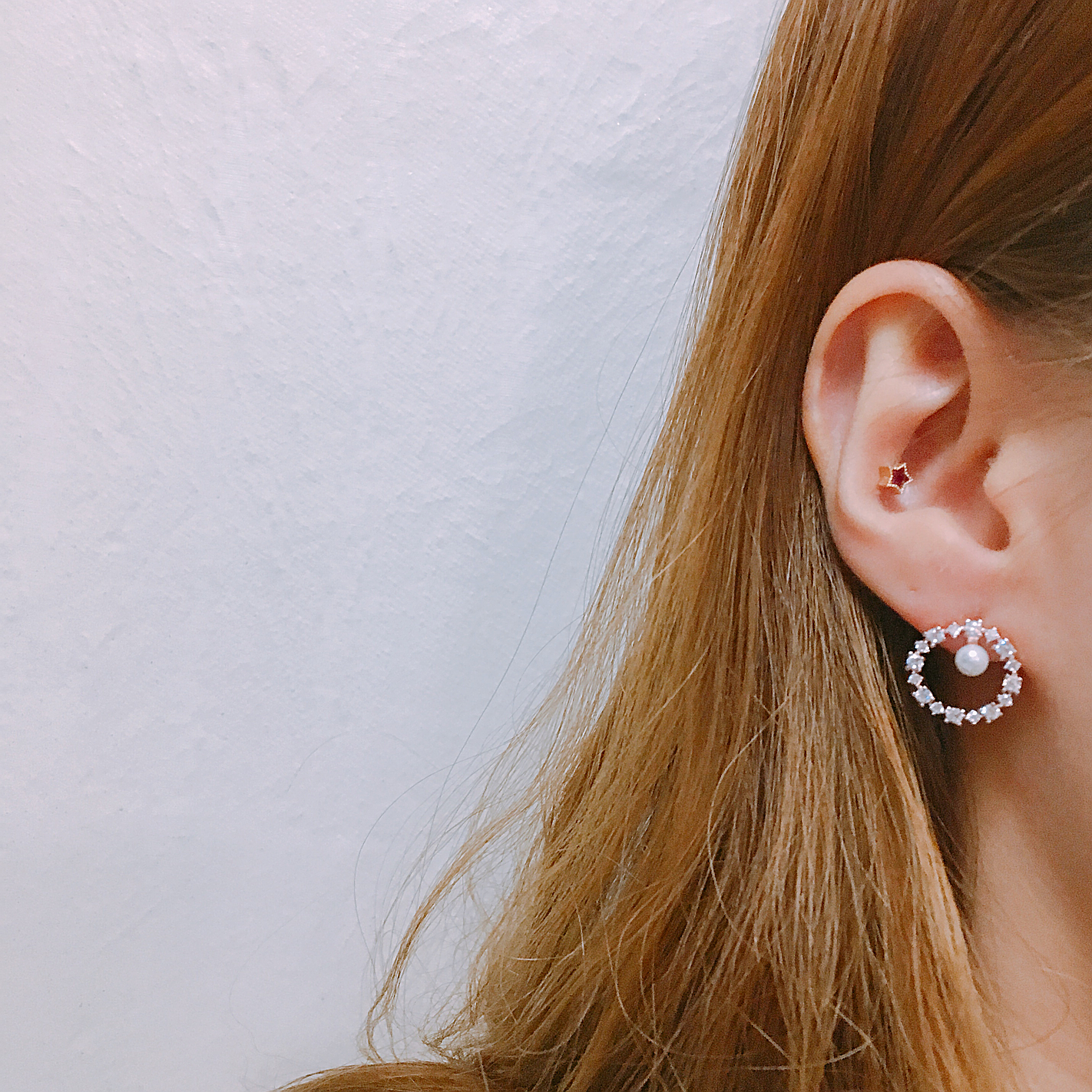 <b><p>Luce Pearl Ri Erings LKJ1032 female attractive</p></b><b><p>ルーチェ パールリースピアス LKJ1032 女性 魅力的な 女神スタイル 女心ルック</p></b><br /><br /><p align='center'>