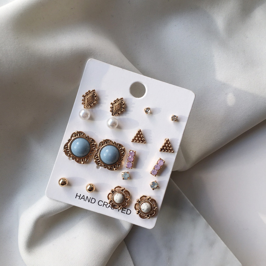 Vintage point earrings set Edging styling antique 