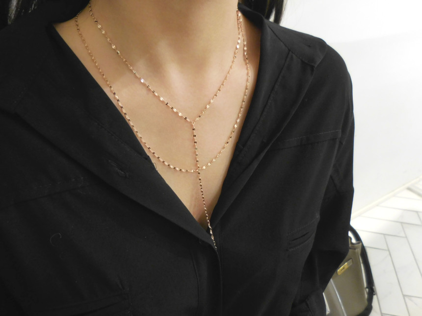 Foreign actors also have a hot drop necklace Acorn