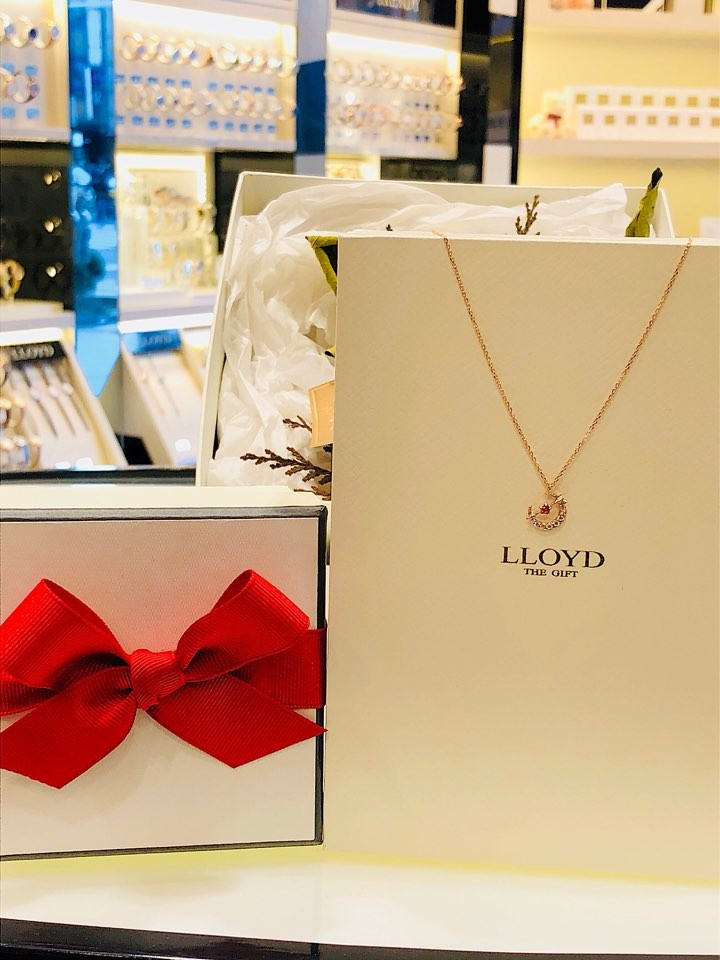 Lloyd Crescent Birthstone Necklace LNN17251G Class