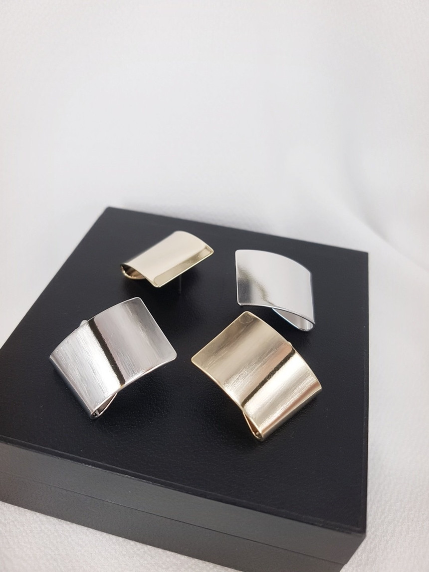 2color Bold Streamline Metal Square Earrings Retro