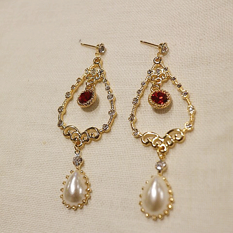 Antique Antique Bold Red Crystal Pearl Earring ver