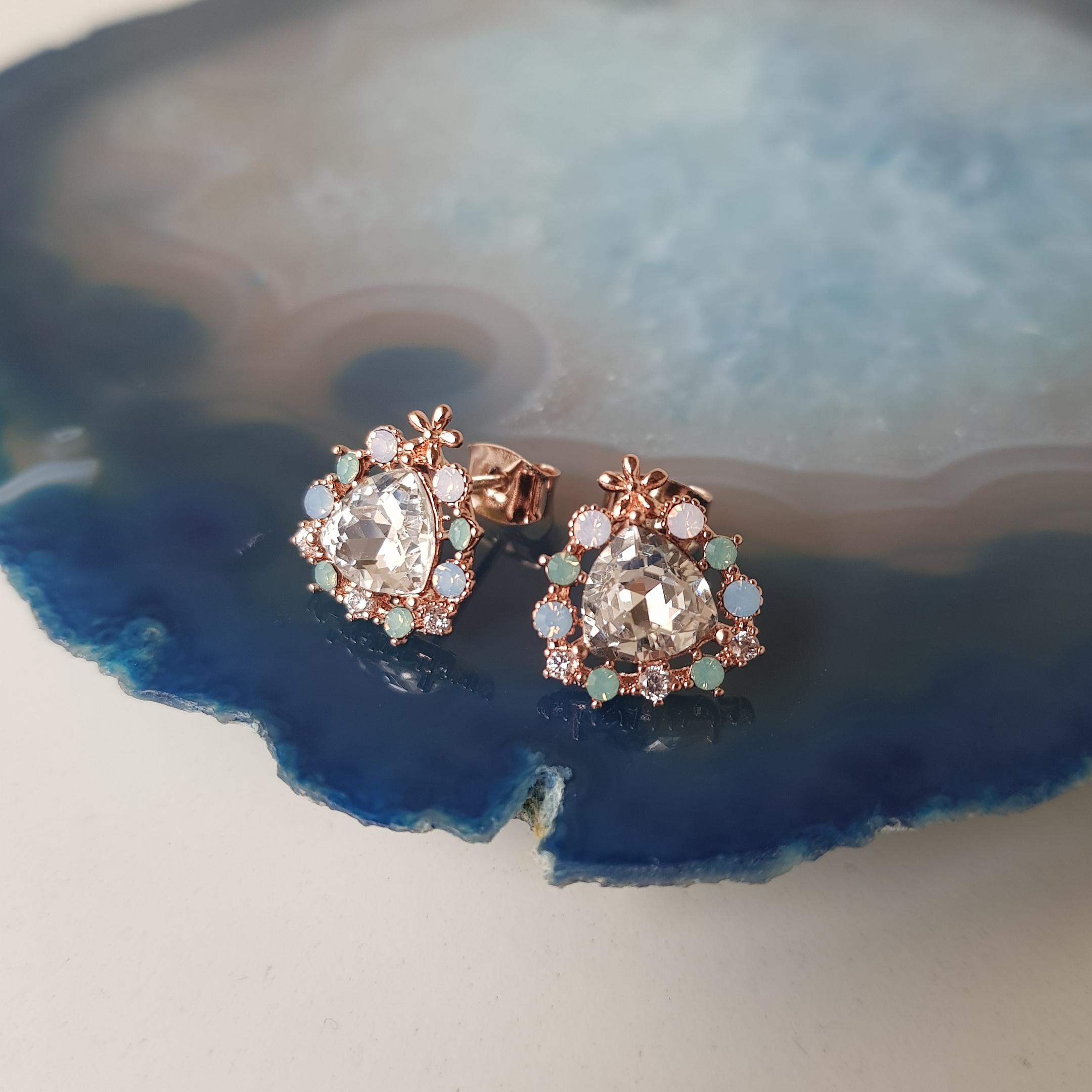 <b><p>The Cubic daily earring 3color Date ok A</p></b><b><p>チェアー キュービック デイリー イヤリング 3色 デートル ミニマルなル ラブコーディネ</p></b><br /><br /><p align='center'>