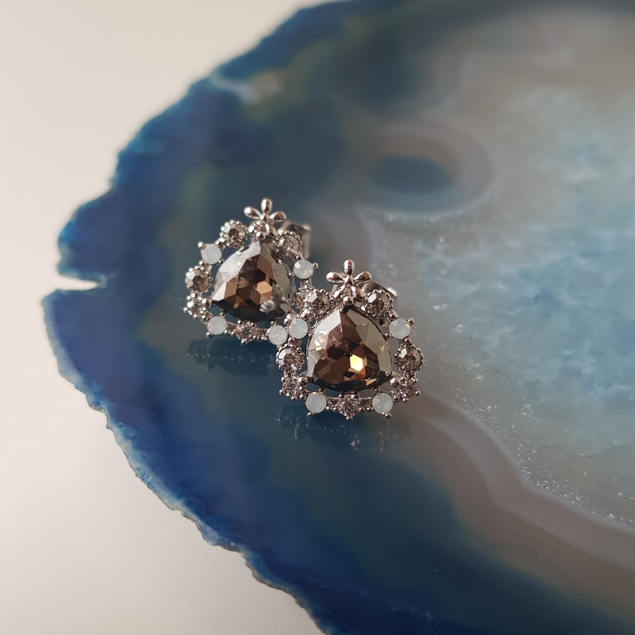 <b><p>The Cubic daily earring 3color Date ok A</p></b><b><p>チェアー キュービック デイリー イヤリング 3色 デートル ミニマルなル ラブコーディネ</p></b><br /><br /><p align='center'>