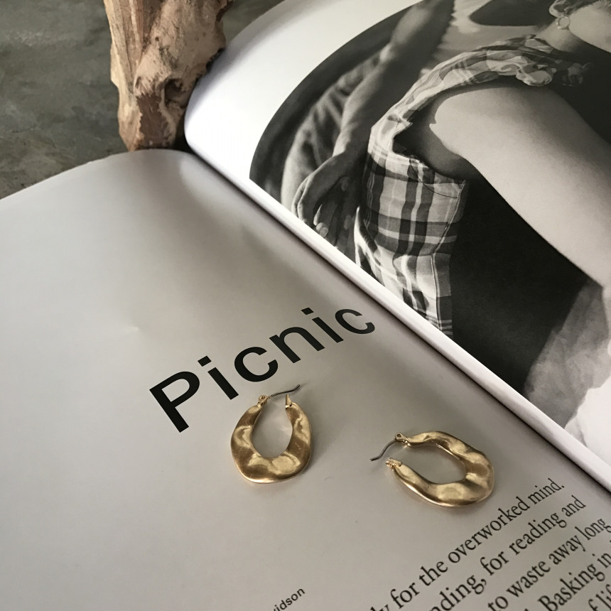 Bell wave earring Women in their 20s High quality 