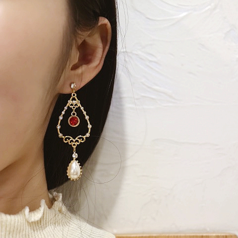 Antique Antique Bold Red Crystal Pearl Earring ver