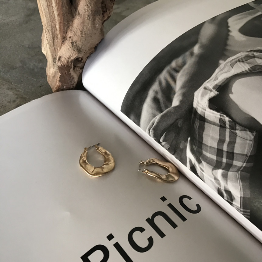 Bell wave earring Women in their 20s High quality 