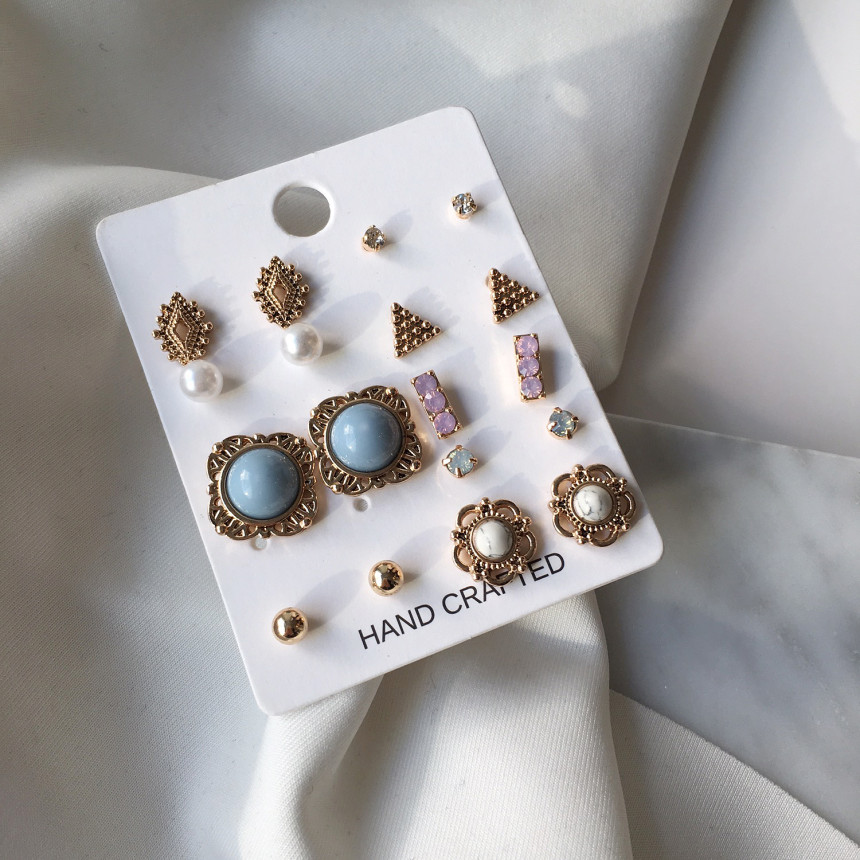 Vintage point earrings set Edging styling antique 