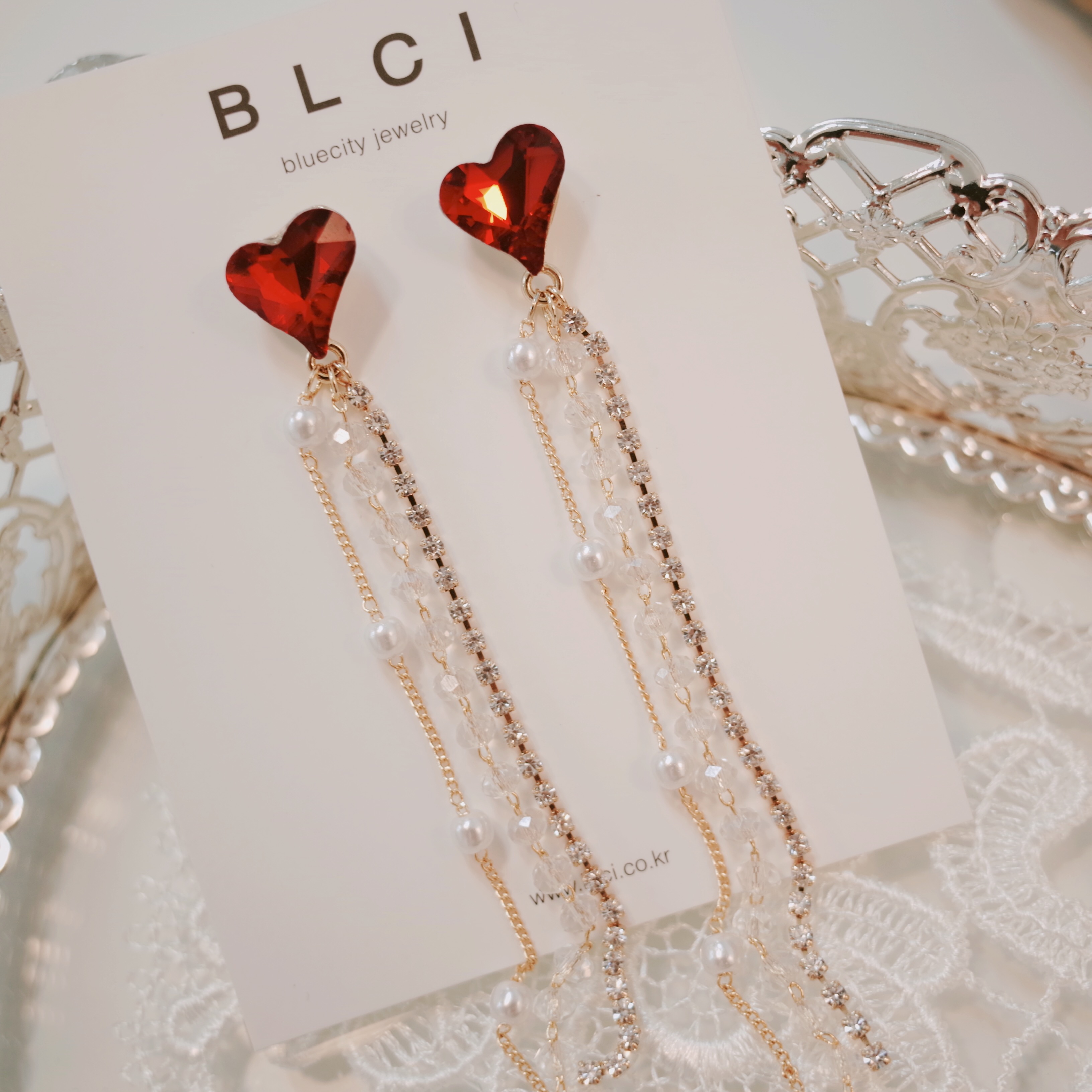 Earnest Hearts Drop Earrings Earrings Earrings Cel