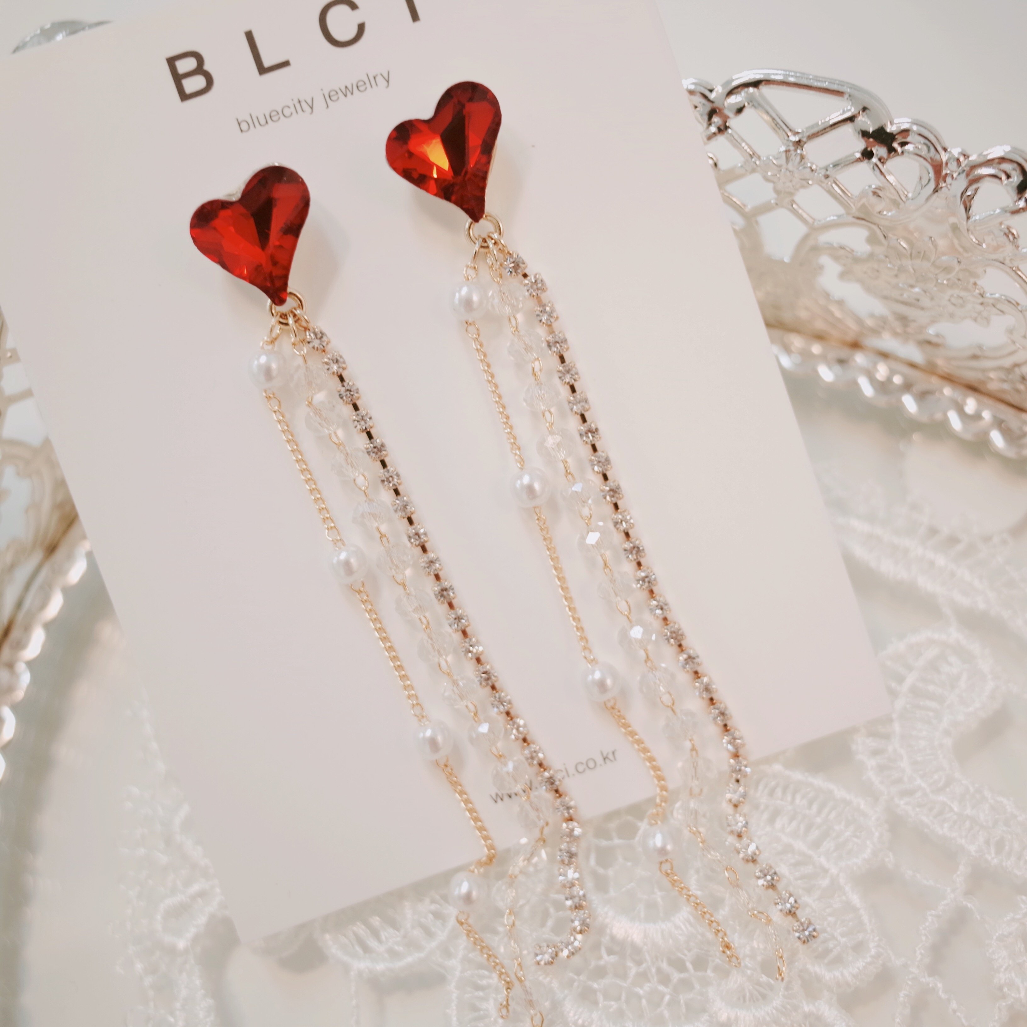 Earnest Hearts Drop Earrings Earrings Earrings Cel