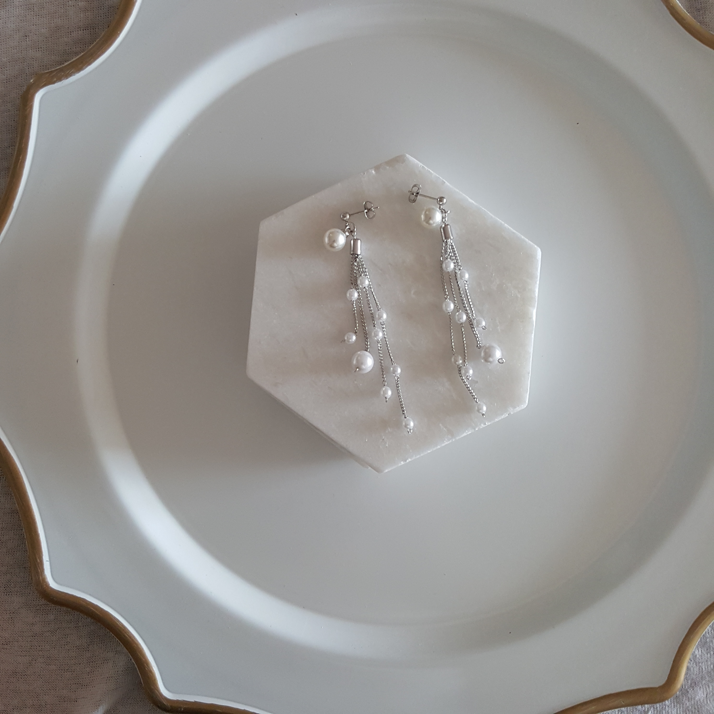 Long pearl chain Earrings Edge styling Formal blin