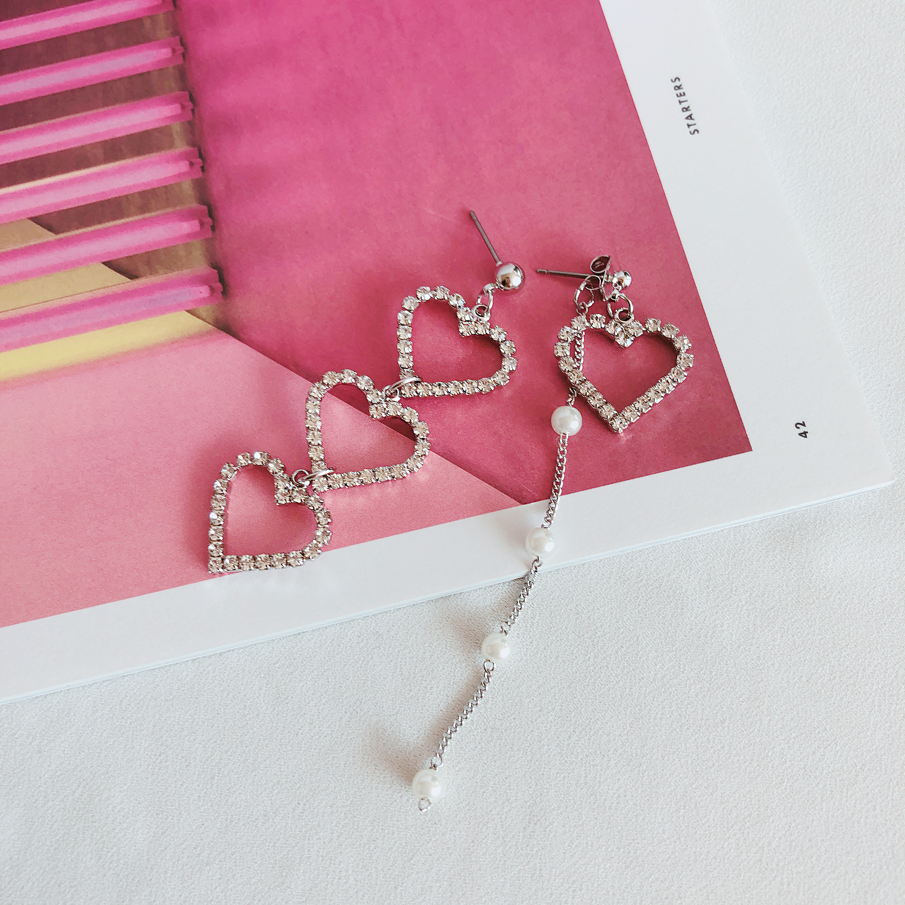 Unique Pearl Triple Heart Drop Earrings Silver, Go