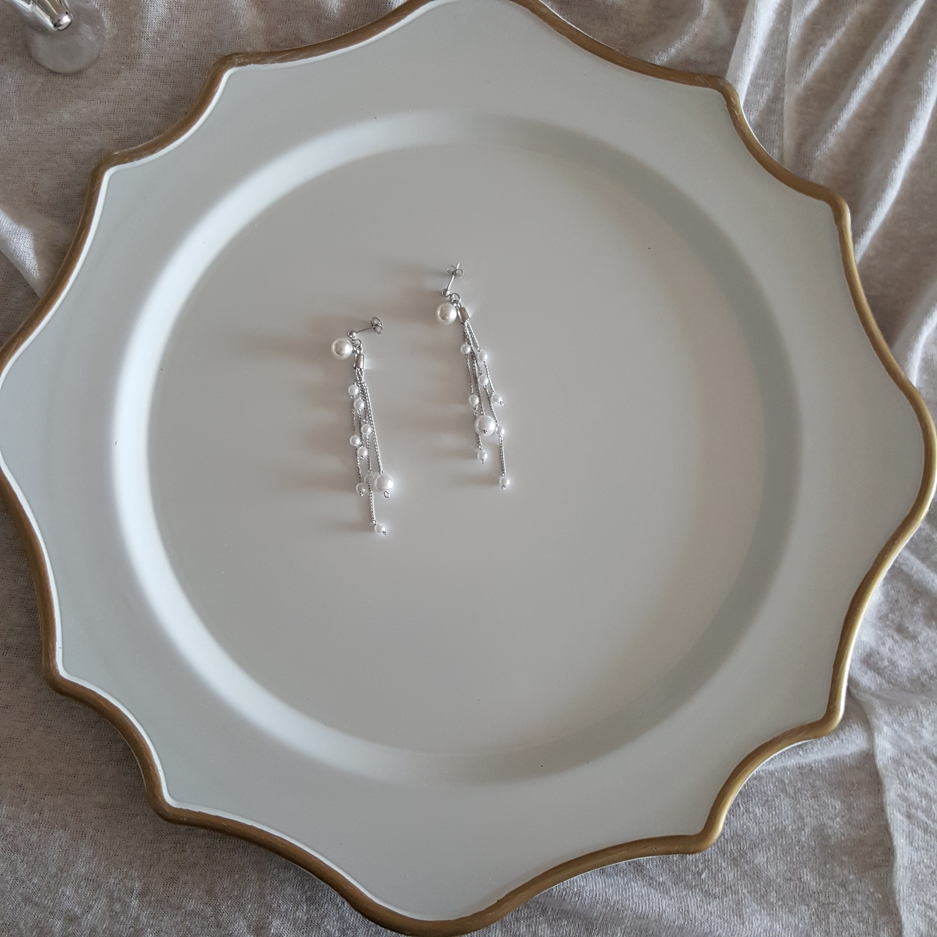 Long pearl chain Earrings Edge styling Formal blin