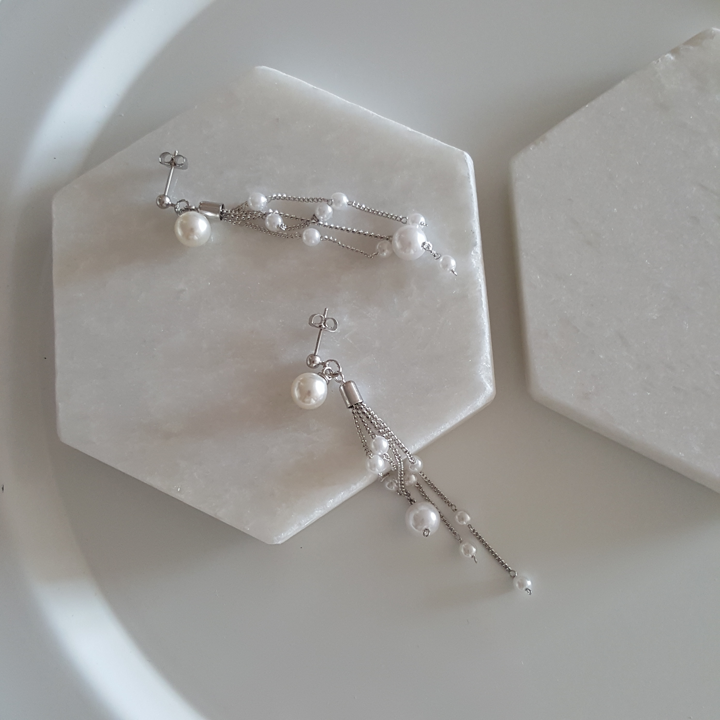 Long pearl chain Earrings Edge styling Formal blin