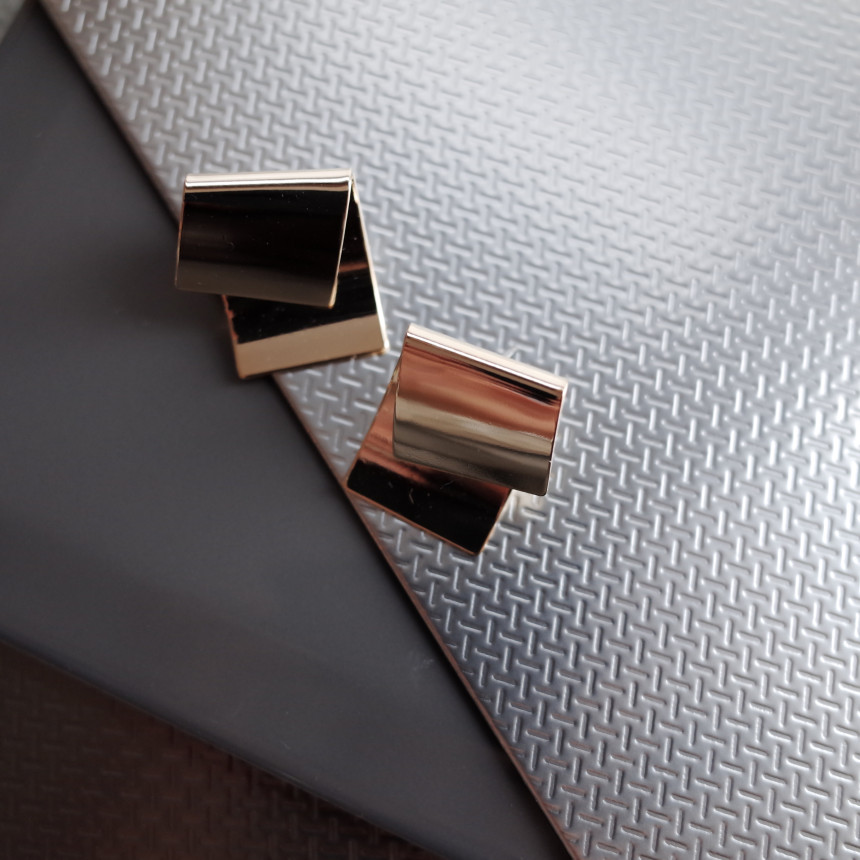 NO.73 Pauline Metal Modern Sick Simple Earrings St