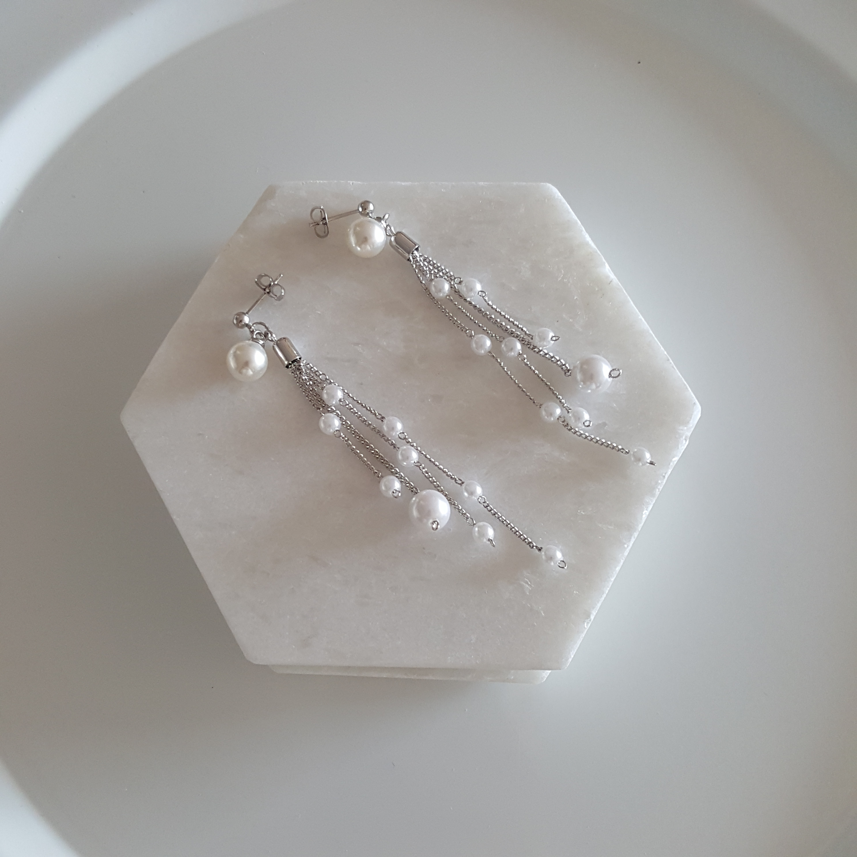 Long pearl chain Earrings Edge styling Formal blin