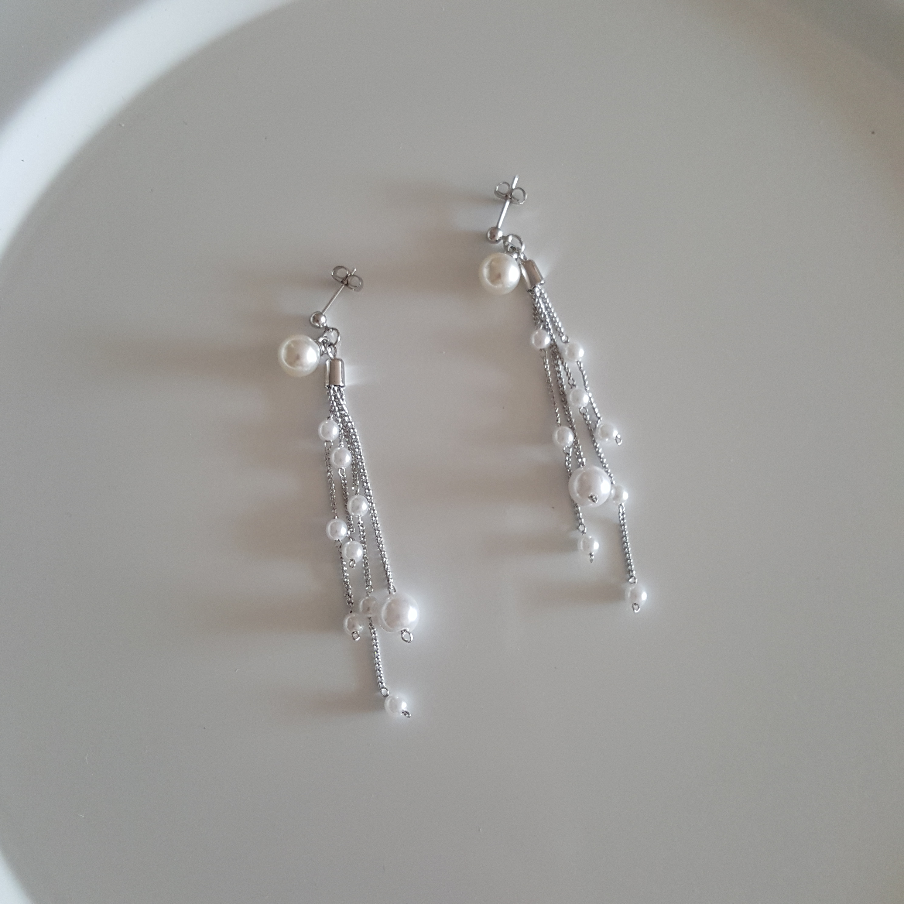 Long pearl chain Earrings Edge styling Formal blin