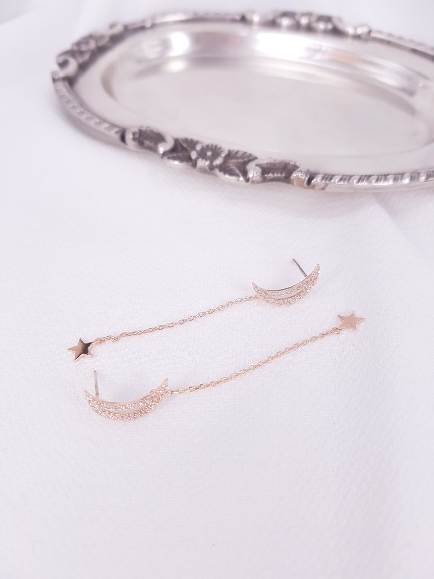 Crescent Moon and Mini Star Chain Drop Earrings Mo