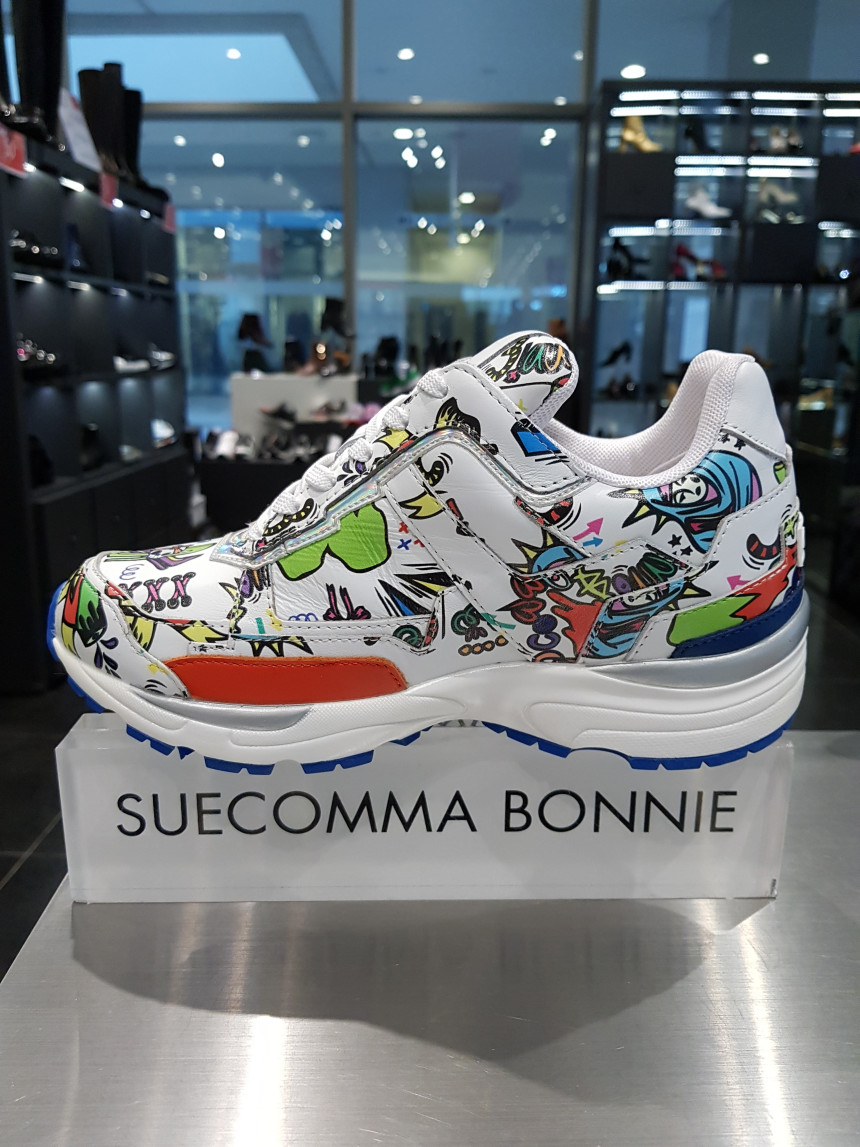 <b><p>Shu Comma Bonnie Haven star Pop print LSKX55311WH</p></b><b><p>シューコンマみる ヘブン スター ポッププリントLSKX55311WH かわいい</p></b><br /><br /><p align='center'>