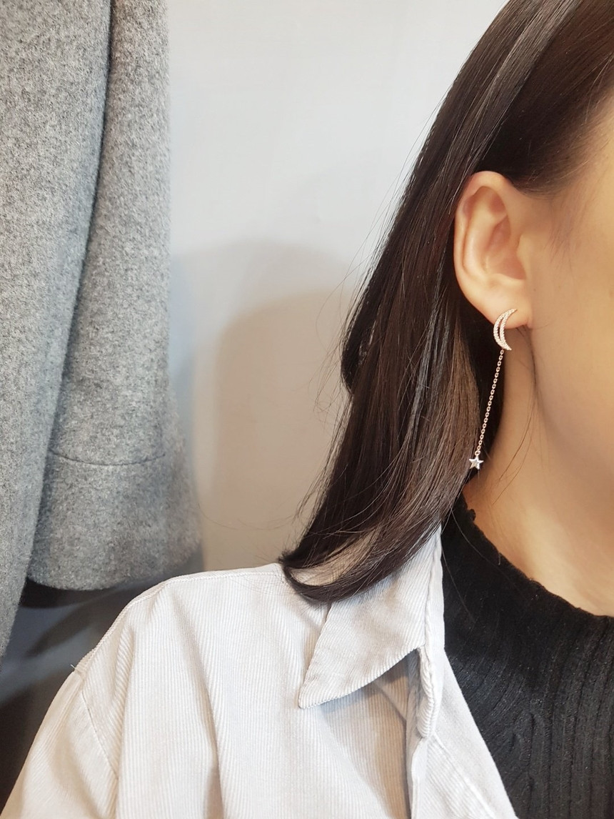 Crescent Moon and Mini Star Chain Drop Earrings Mo