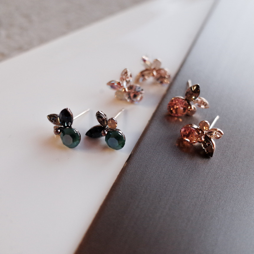 Petite Stone Mix Petals Silver Earrings Stylish Un