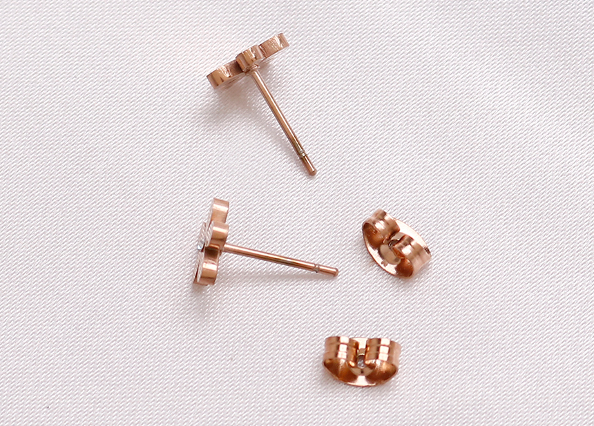 Pearl flower surprise steel earrings titanium stai