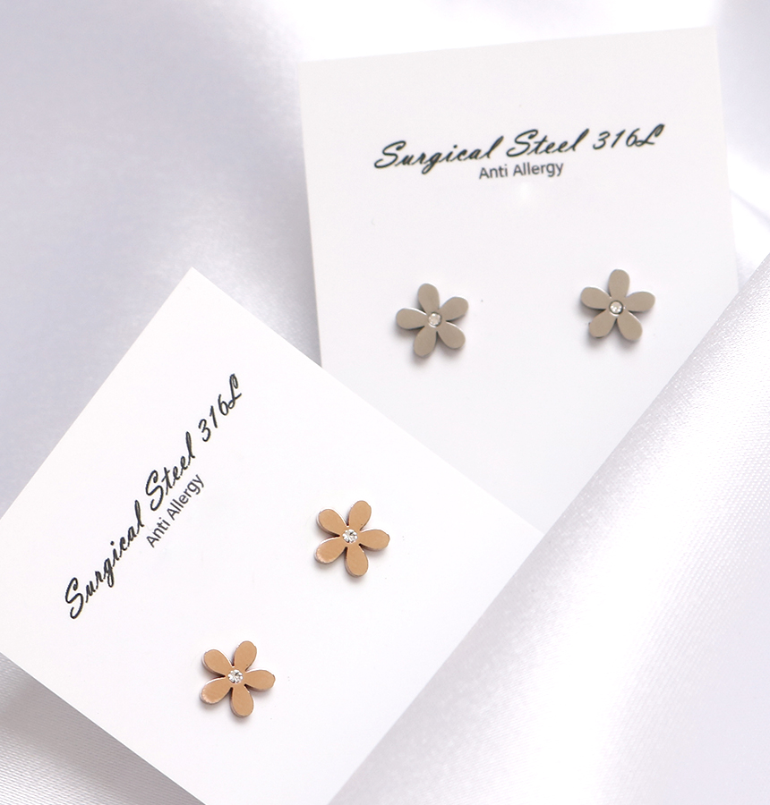 Pearl flower surprise steel earrings titanium stai