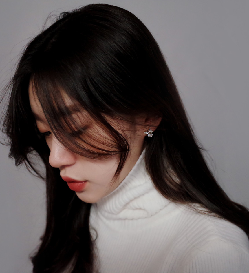 Petite Stone Mix Petals Silver Earrings Stylish Un