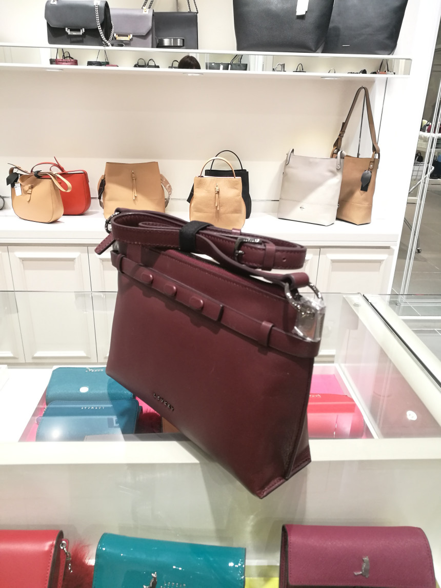 <b><p>LOVECAT Bre shoulder bag and oss-ck LHSHS015WI</p></b><b><p>ロブケトボネールショルダー兼クロスバックLHSHS015WIボーイ​​ッシュルック利用率の高い女性モ</p></b><br /><br /><p align='center'>