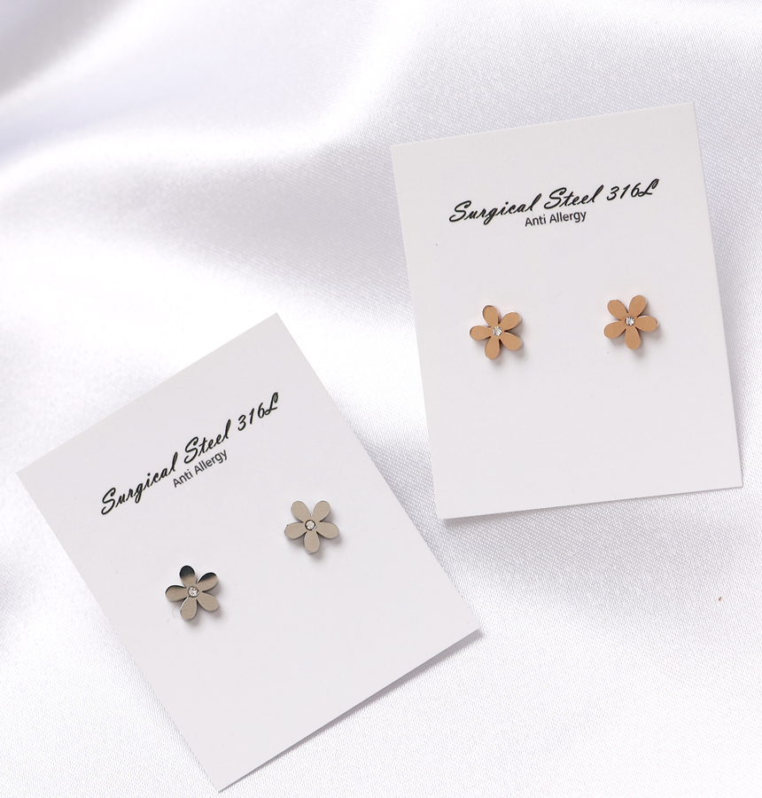 Pearl flower surprise steel earrings titanium stai