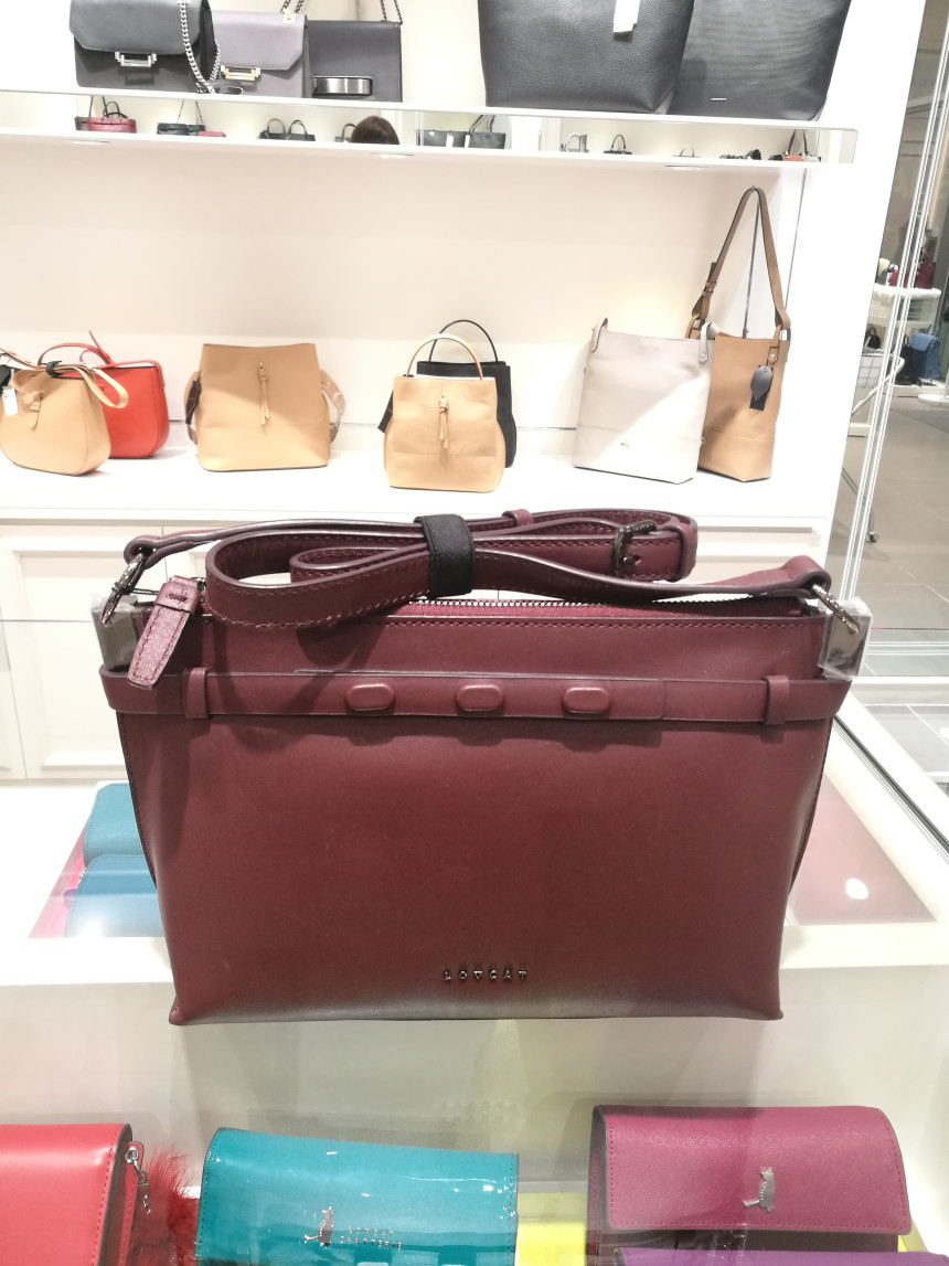 <b><p>LOVECAT Bre shoulder bag and oss-ck LHSHS015WI</p></b><b><p>ロブケトボネールショルダー兼クロスバックLHSHS015WIボーイ​​ッシュルック利用率の高い女性モ</p></b><br /><br /><p align='center'>