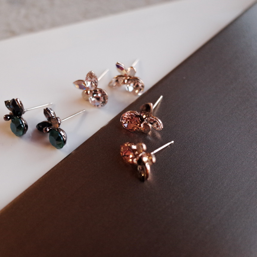 Petite Stone Mix Petals Silver Earrings Stylish Un