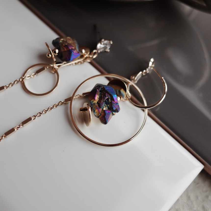Aurora Stone Stone Unbalance Shine Earrings Stylis