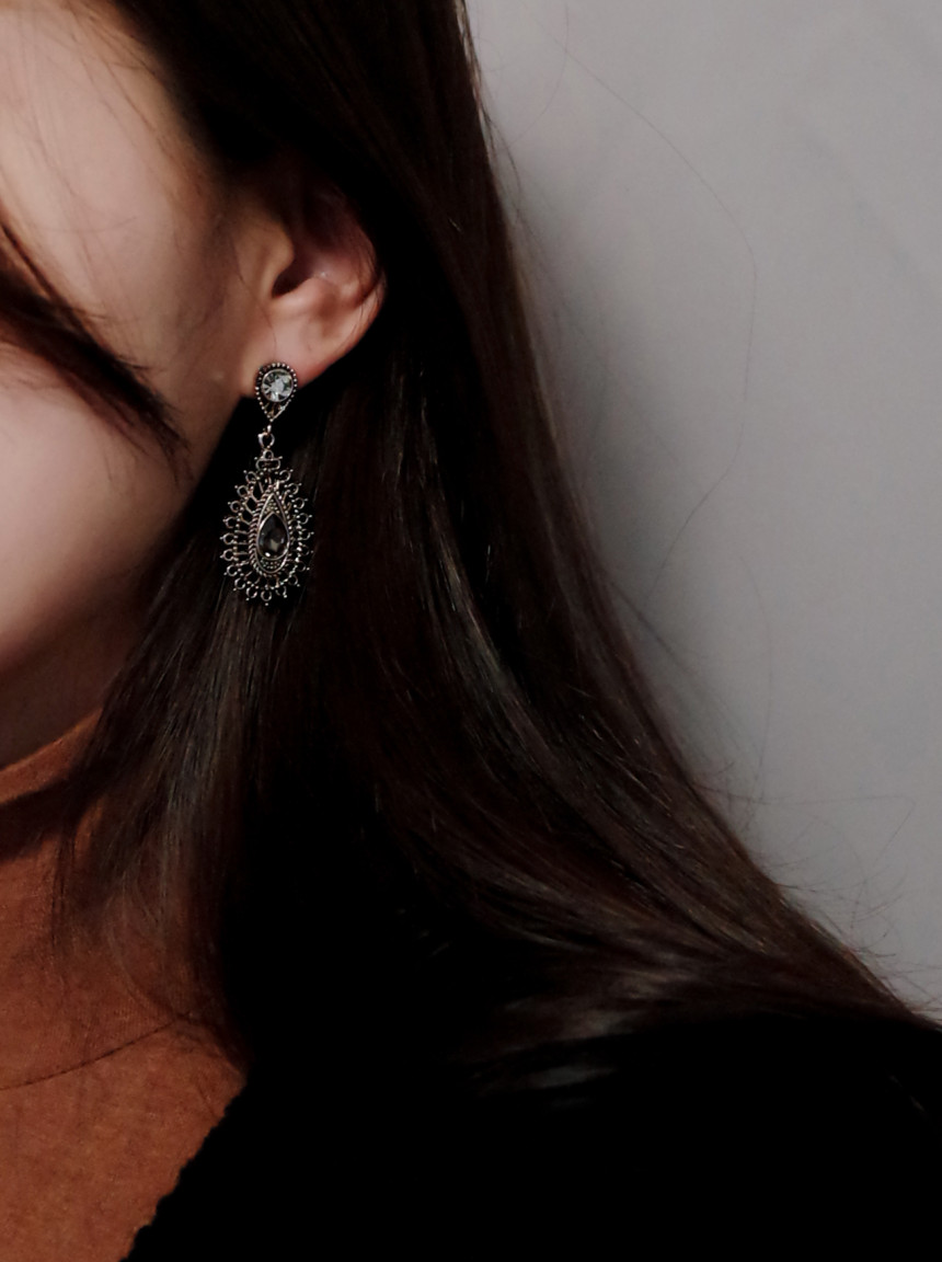 Fiesta Vintage Holistic Antique Sun Earrings Luxur