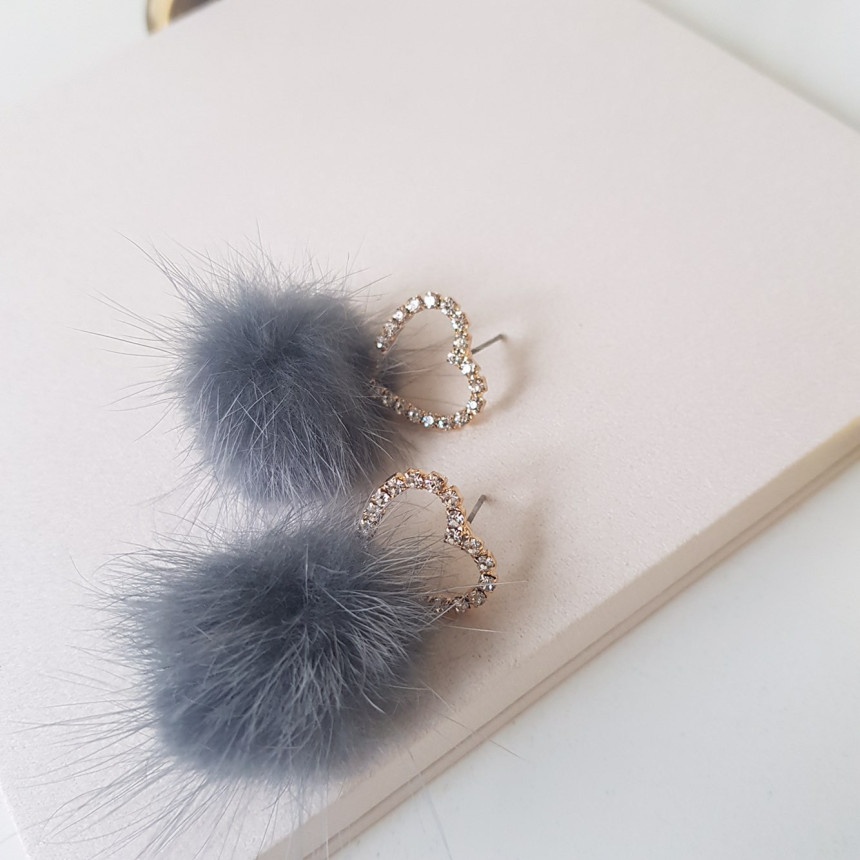 Loha Heart Cubic Mink Drop Earrings Guest Cody Lov