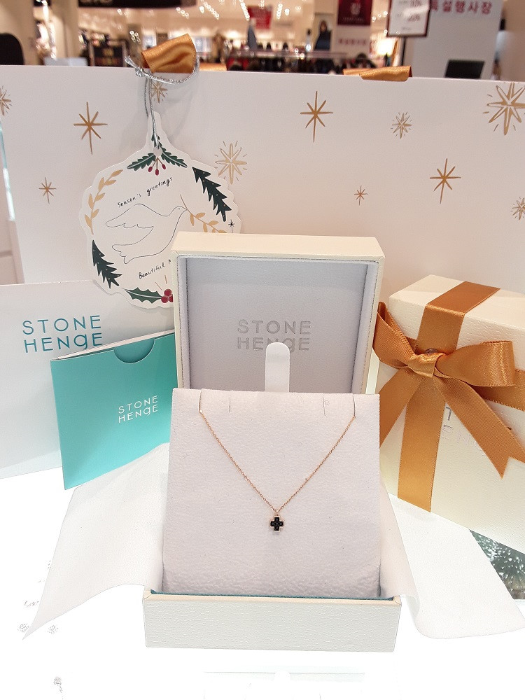 Stonehenge Rose Gold Necklace G1655 Minimal Style 