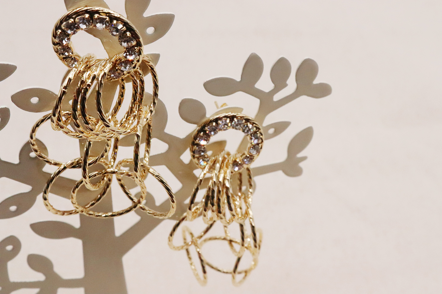 Marcia Gold Circle Earrings Twenties Drop Clubs Lo