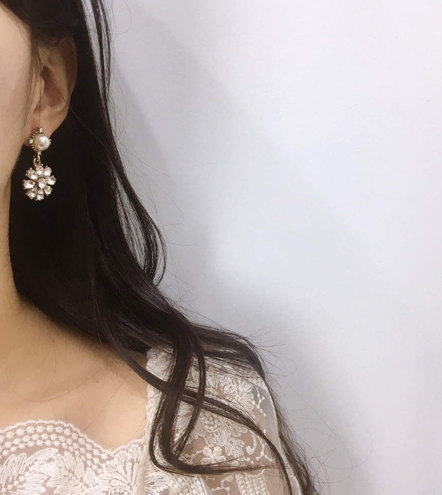 Cubic pearl drop earrings 2 colors Spring figure b