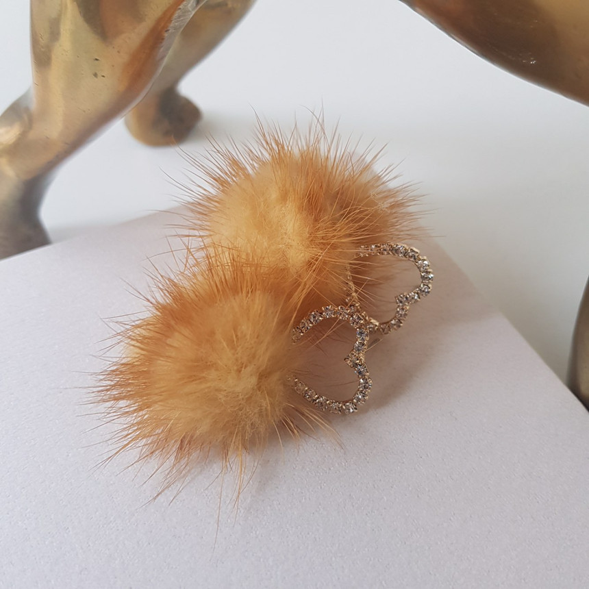 Loha Heart Cubic Mink Drop Earrings Guest Cody Lov