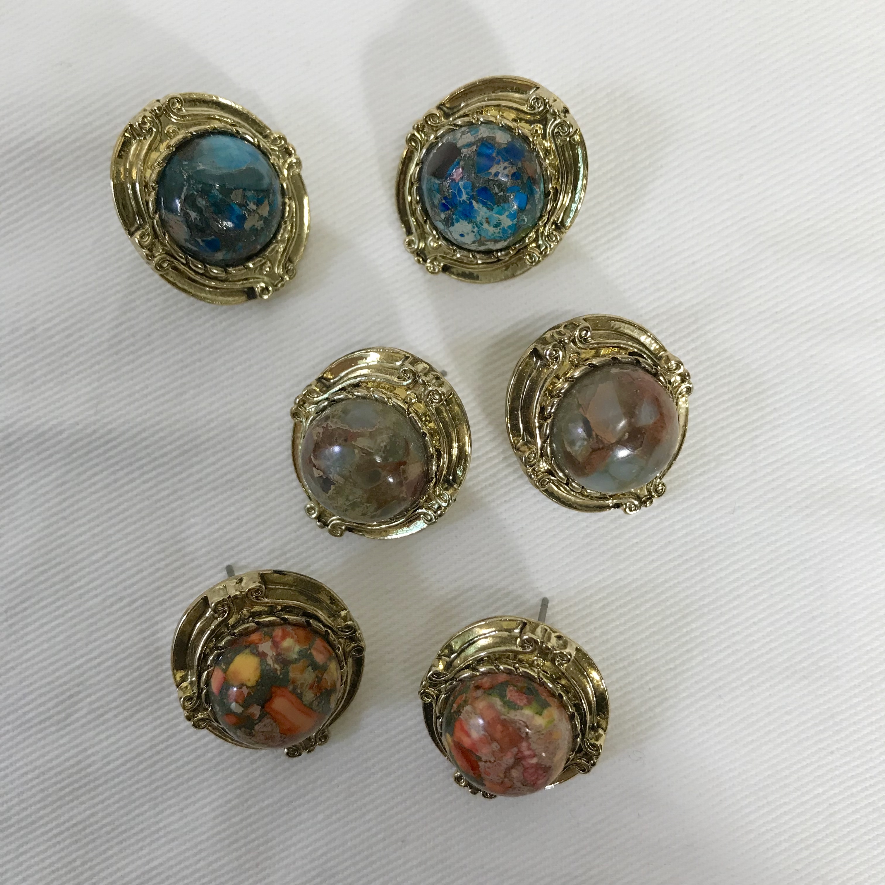 Hamaica earrings titanium spikes antique stone bol