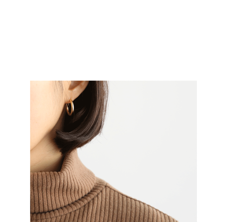 Gold ring earrings in matte Women's 20-year-old