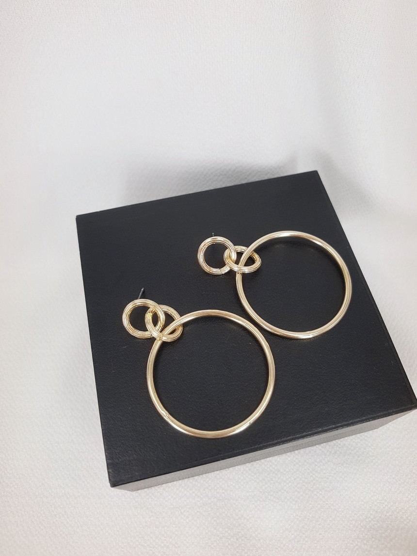 Modern and Bold Gold Ring Earrings Big Circle Circ