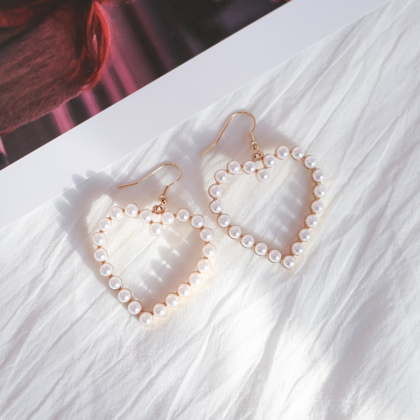 Pearl Blybig Heart Earrings Eye-catching effect Ha