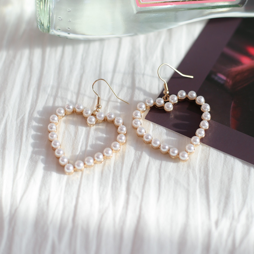 Pearl Blybig Heart Earrings Eye-catching effect Ha