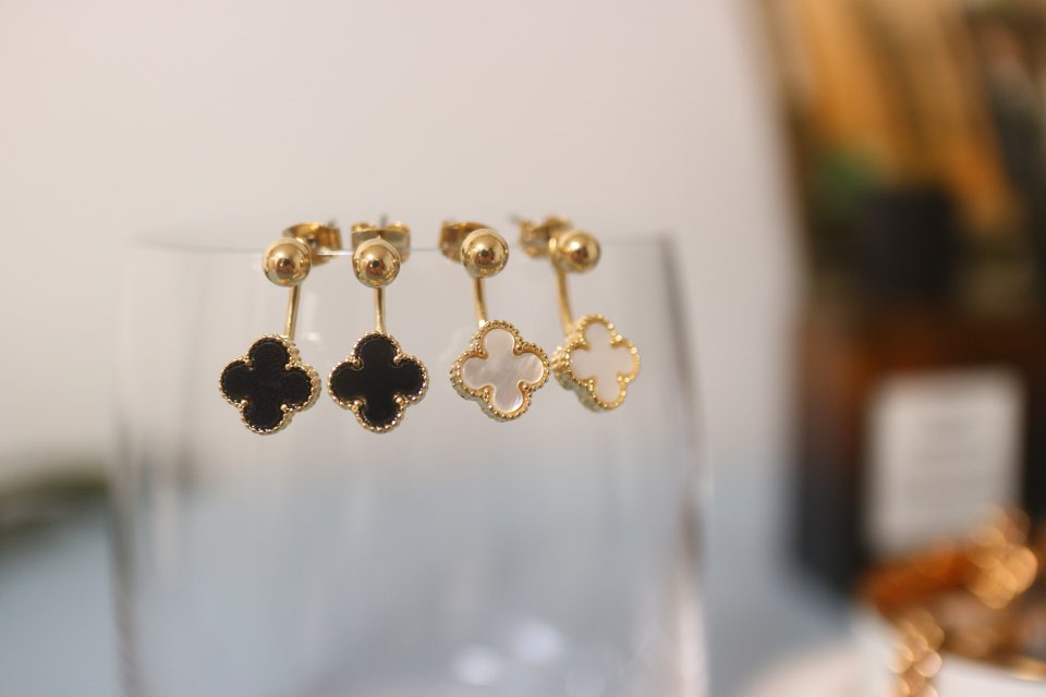 Van Cliff st crover 2colors Daily earrings Feminin