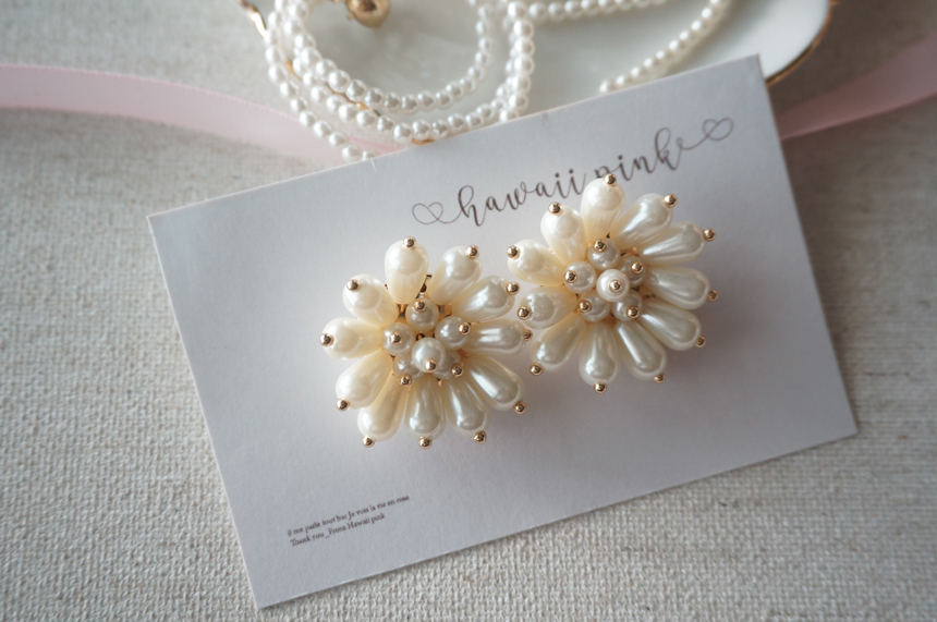 Specials Vintage Flower Cubic Pearl Tassel Heart D