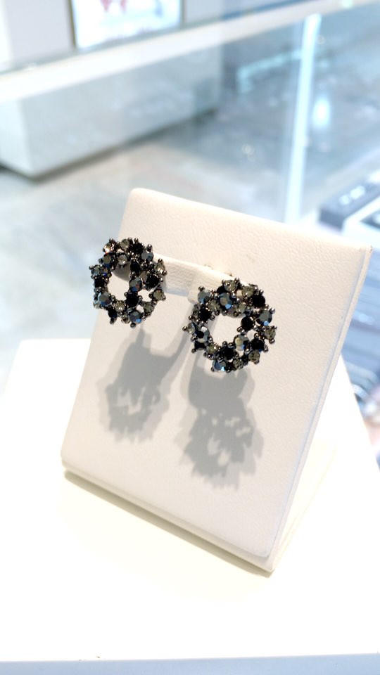 Eyeliner Angel Flower Earrings AJBE2369