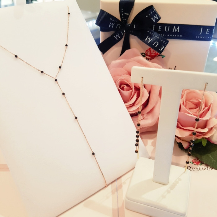 Rose Montgomery Black Spinel Y-shaped Necklace RL0