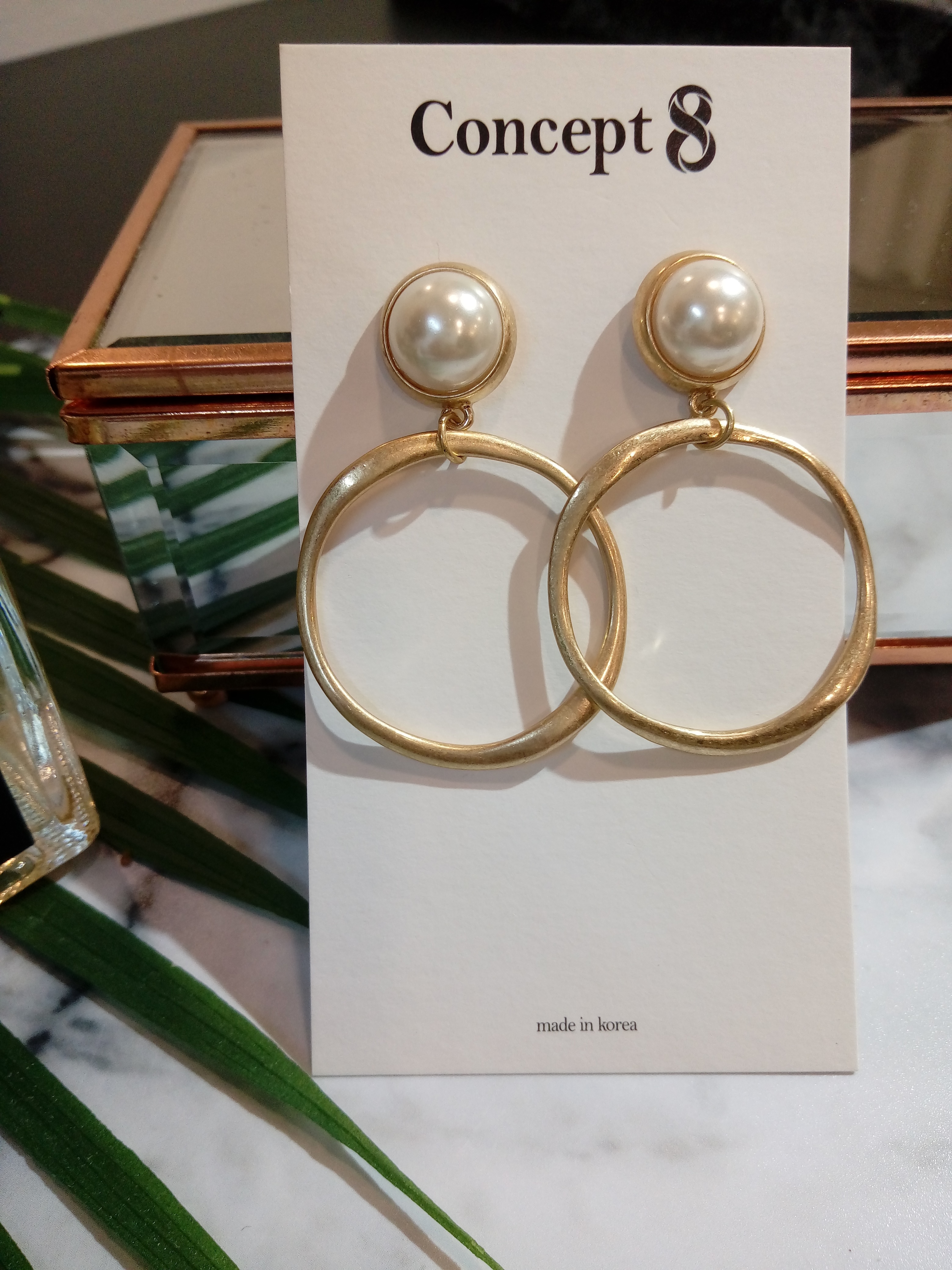 Pearl and matte earrings lady look sexy modern des