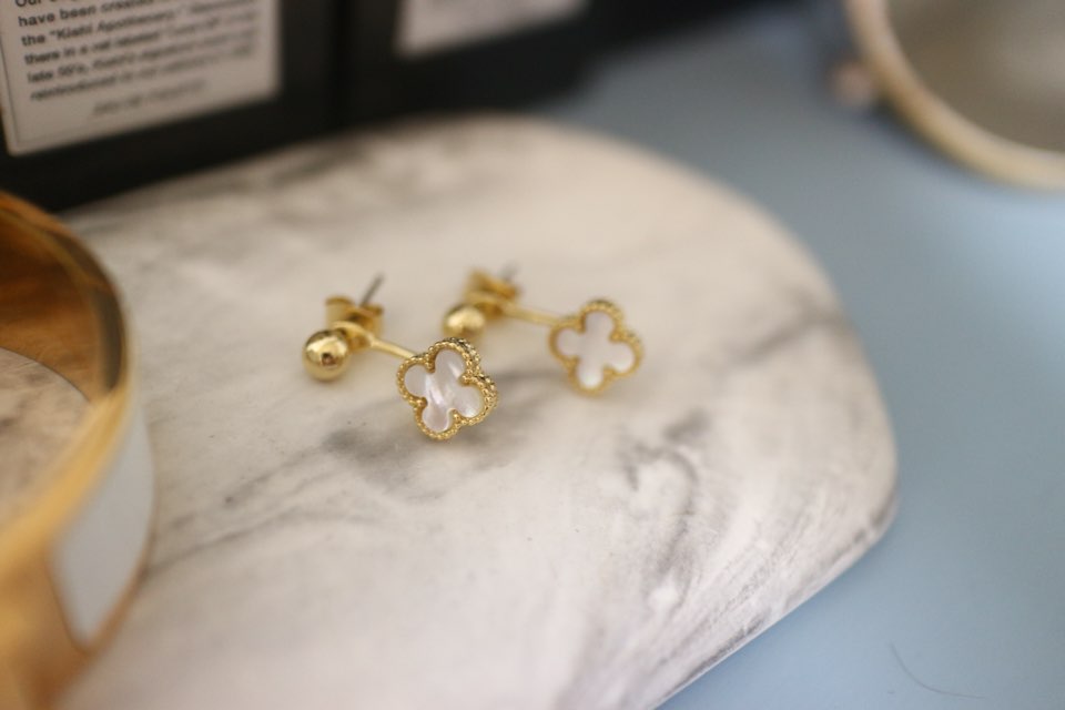 Van Cliff st crover 2colors Daily earrings Feminin